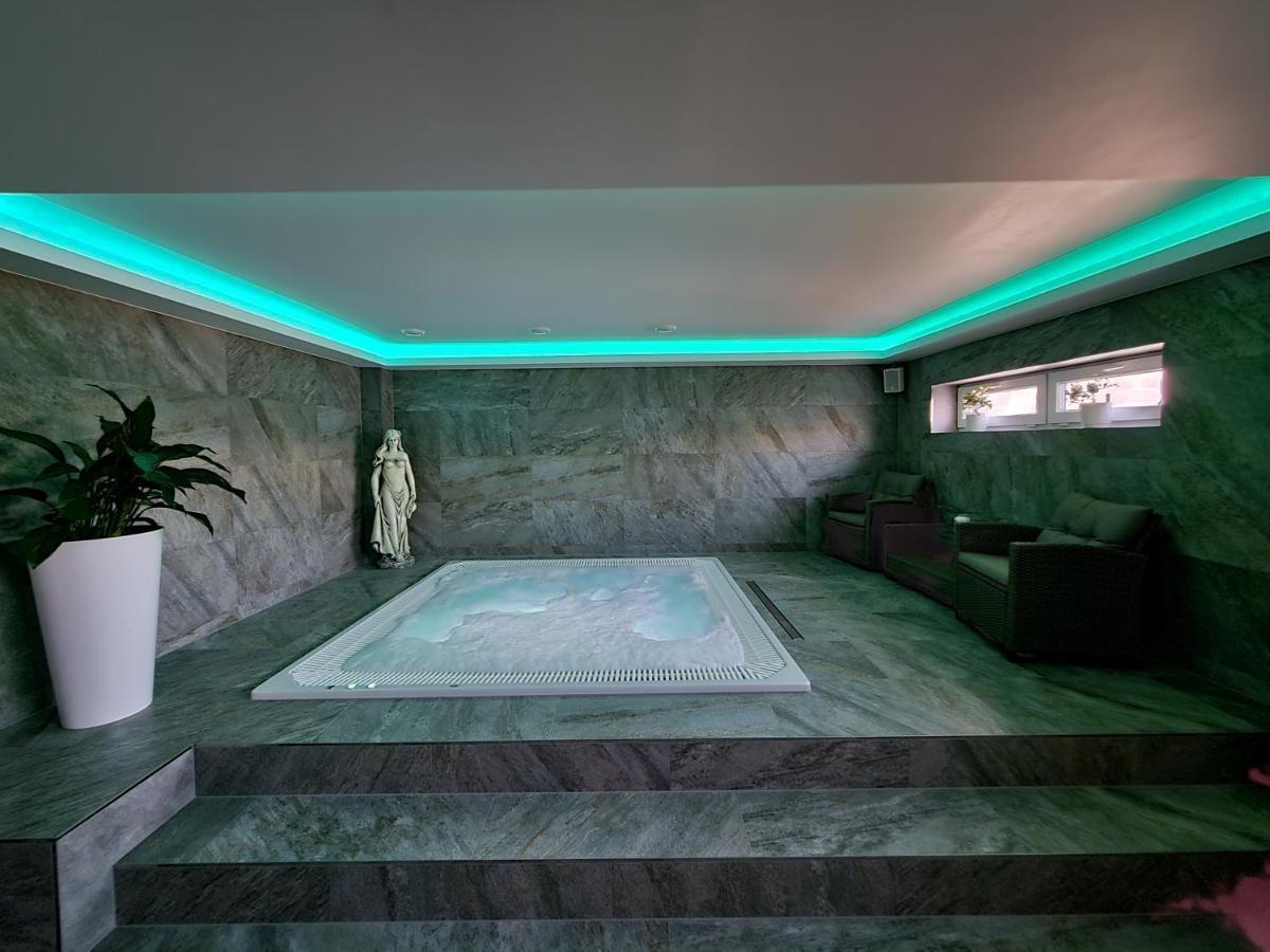 Chaty Krusetnica S Luxusnym Privatnym Wellness Ngoại thất bức ảnh